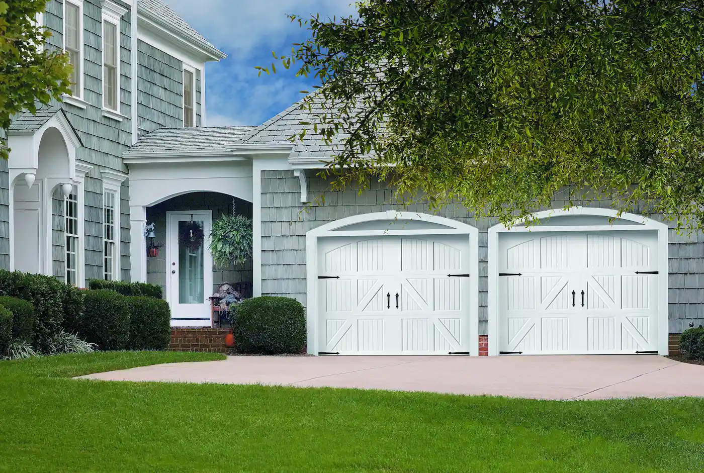 Double carriage house garage doors